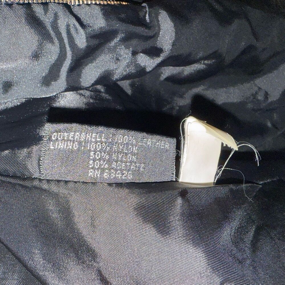 Vintage Wilson's Women's Black 100% Leather Jacket Size XS Pockets No Belt - Picture 8 of 14